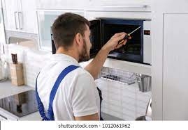 Microwave Oven Service & Repair expert servicing in Kolkata